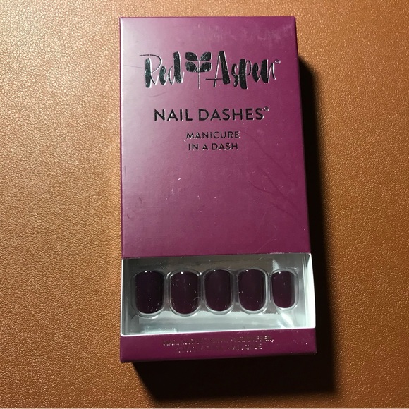 Red Aspen Nail Dashes Cosmic Carlyn Short Square - Picture 1 of 1